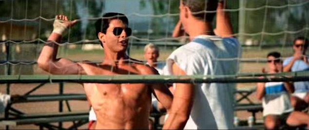 24678ED600000578-2896053-image-a-31_1420383292778