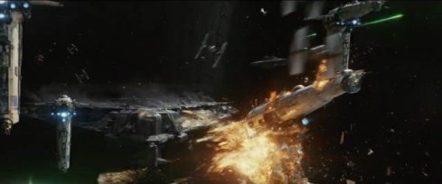 Star-Wars-The-Last-Jedi-41-700x293